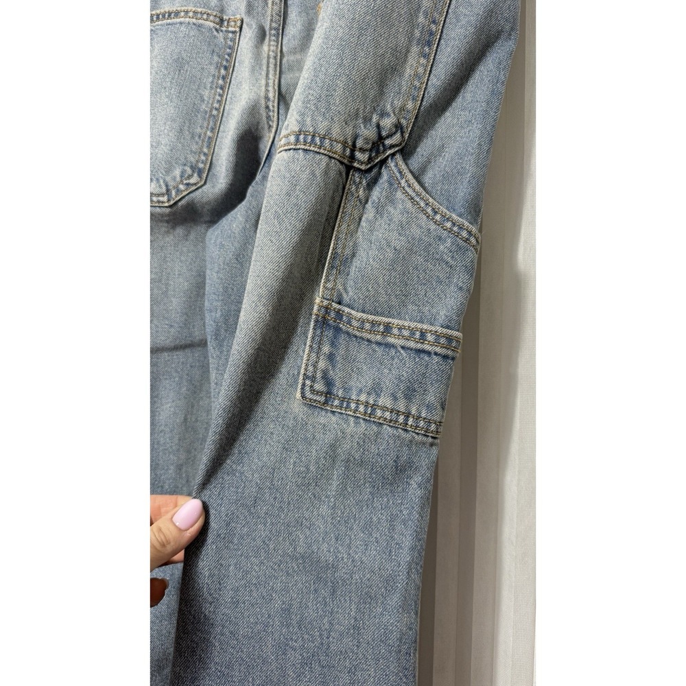 NWT Wild Fable Low-Rise Baggy Jeans Size 14 Rigid Denim Light Wash Cargo Pockets - Picture 3 of 10